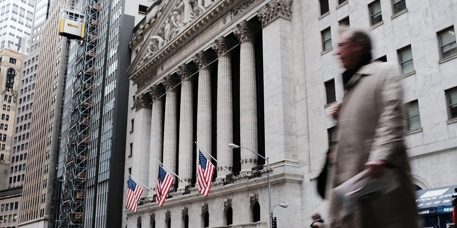 Что такое период блокировки IPO, когда нельзя продать акции компании до какой-то конкретной даты?